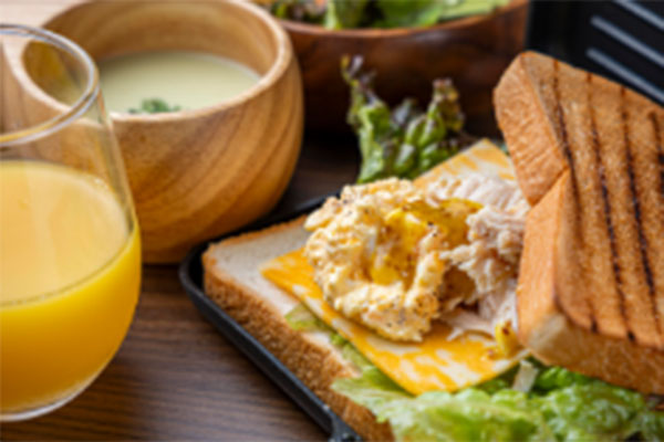 朝食